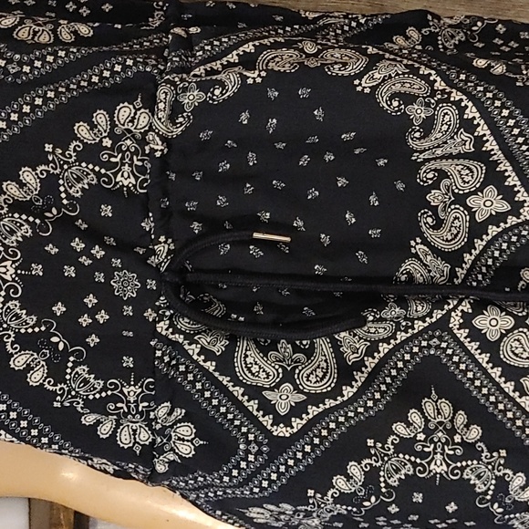 Emery Rose Romper Sz Sm - Picture 3 of 5